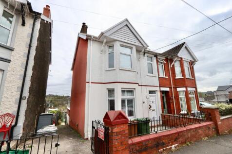 Lilian Road, Blackwood, NP12 3 bed semi