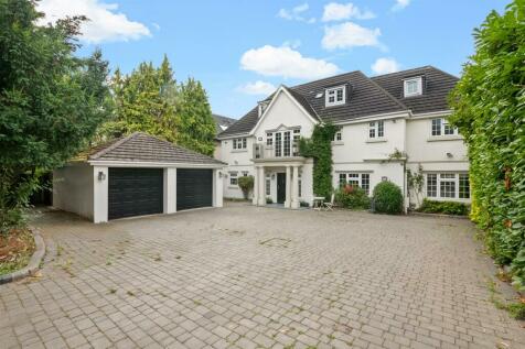 8 bedroom detached house for sale