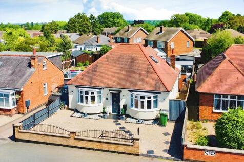 Highway Road, Thurmaston, LE4 3 bed detached bungalow for sale