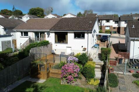 2 bedroom semi-detached bungalow for sale