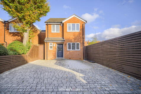 3 bedroom detached house for sale