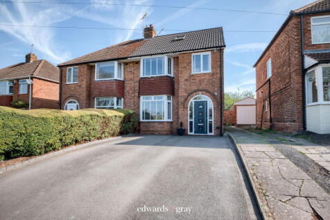 Old Lode Lane, Solihull, B92 8LW 4 bed semi