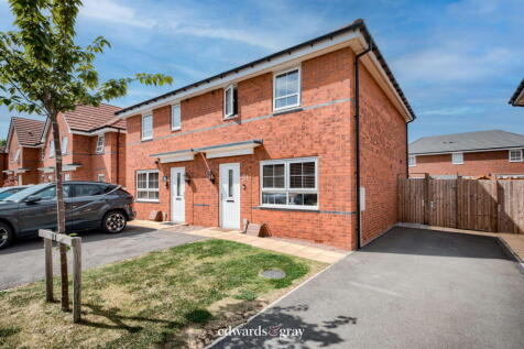 Wentworth Close, Tamworth, B78 3FW 3 bed semi
