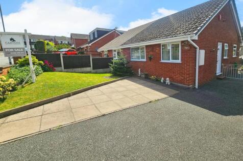 2 bedroom semi-detached bungalow for sale