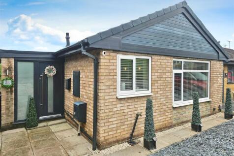 2 bedroom detached bungalow for sale