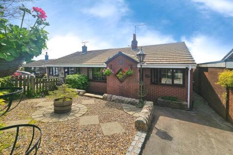 3 bedroom semi-detached bungalow for sale