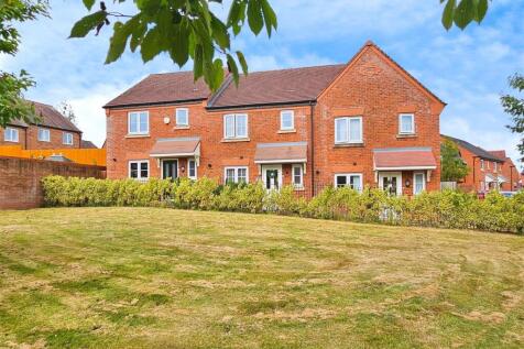 3 bedroom town house for sale