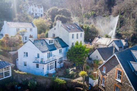 Summerhouse Path, Lynmouth 4 bed terraced house for sale