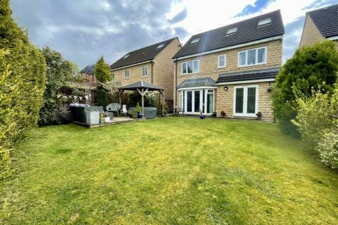 5 bedroom detached house for sale