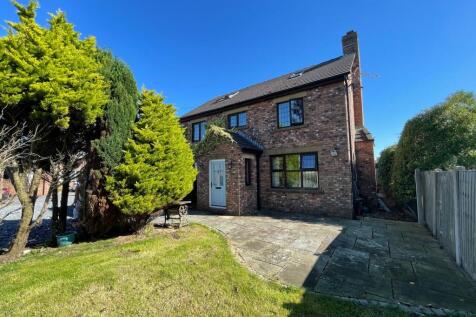 5 bedroom detached house for sale