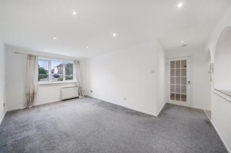 Meridian Court, London SE6 1 bed apartment for sale