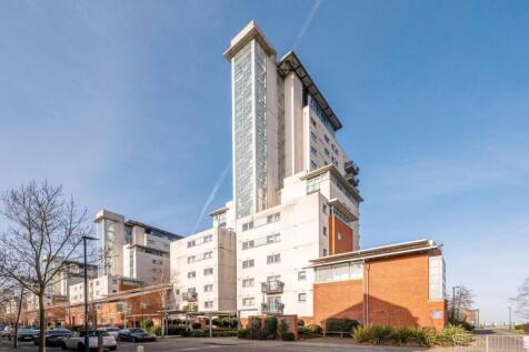 Sark Tower, Thamesmead, London, SE28 2 bed flat for sale