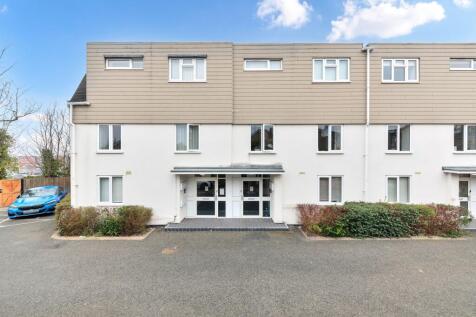 Green Drift, Royston SG8 2 bed apartment for sale