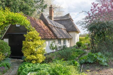 2 bedroom detached house for sale