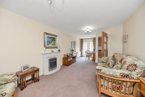 Goodes Court, Royston SG8 1 bed flat for sale