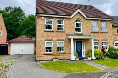 4 bedroom detached house for sale