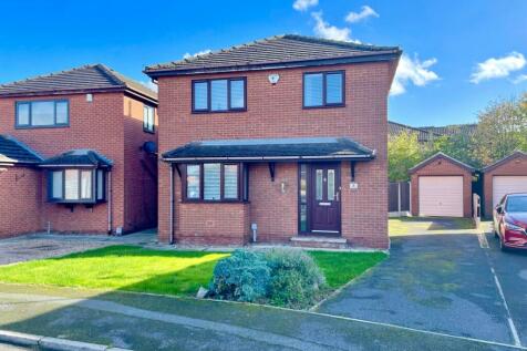 4 bedroom detached house for sale