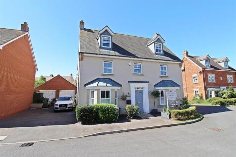 5 bedroom detached house for sale