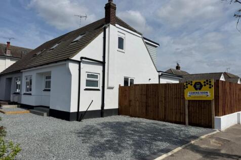 5 bedroom semi-detached house for sale