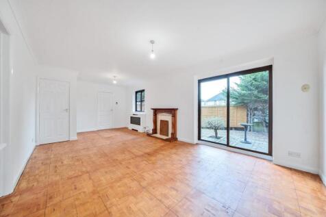3 bedroom chalet for sale