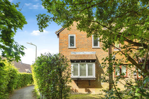 Grey Willow Gardens, Ashford, TN23 5 2 bed semi