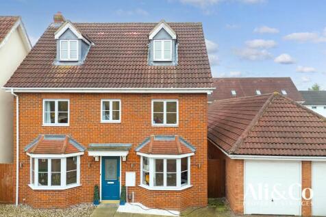 Norfolk Place, Grays 5 bed detached house for sale