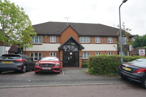 Duarte Place, Grays 2 bed apartment for sale