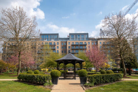 Beaufort Square, Colindale, NW9 1 bed apartment for sale