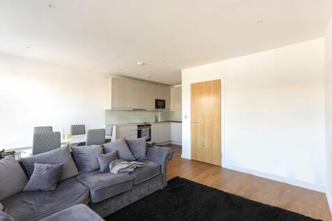 Lismore Boulevard, Colindale Gardens... 1 bed apartment for sale