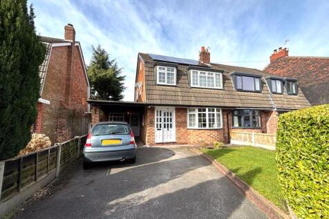 3 bedroom semi-detached house for sale