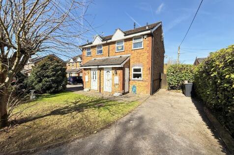 2 bedroom semi-detached house for sale