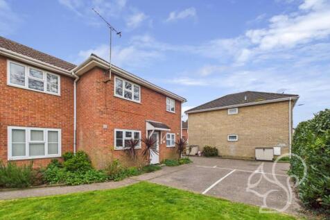 2 bedroom maisonette for sale