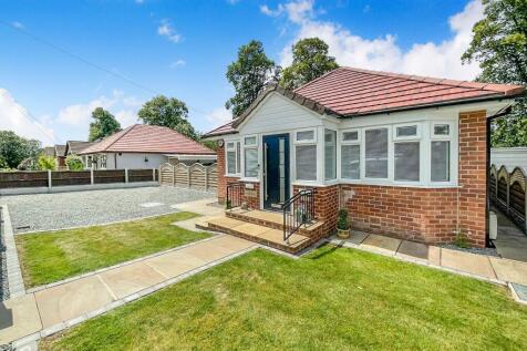 3 bedroom detached bungalow for sale