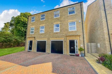 4 bedroom semi-detached house for sale