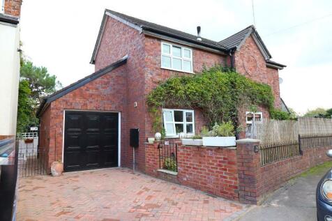 Bowdon WA14 3 bed detached house for sale