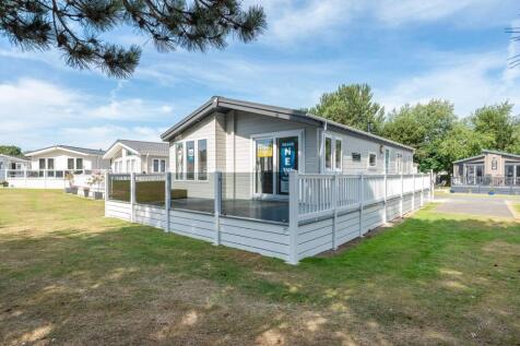 2 bedroom park home for sale