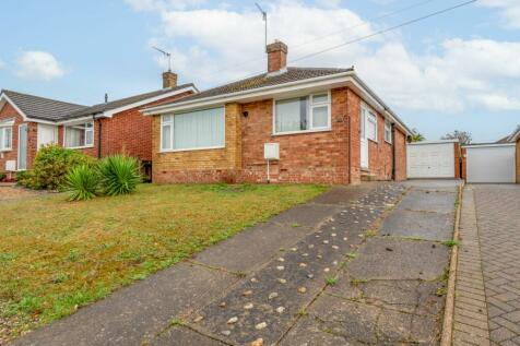 2 bedroom detached bungalow for sale