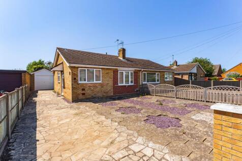 2 bedroom semi-detached bungalow for sale
