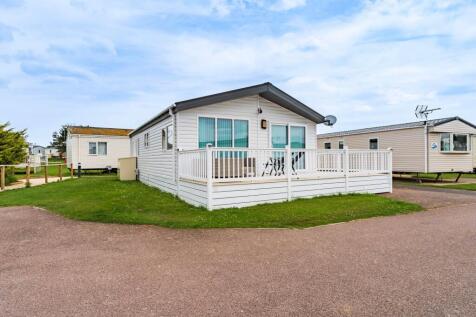 Beach Road, Kessingland 2 bed park home for sale
