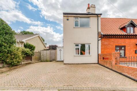 2 bedroom semi-detached house for sale