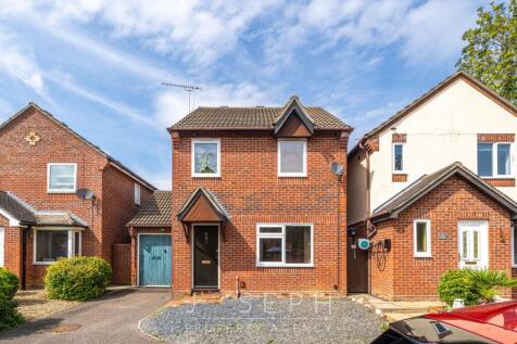 Dashwood Close, Ipswich, IP8 3 bed detached house for sale