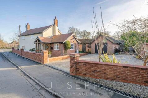 Bullen Lane, Bramford, IP8 3 bed cottage for sale