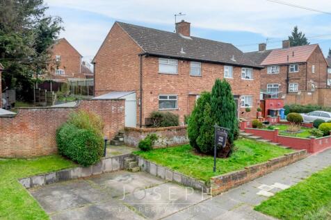 Primrose Hill, Ipswich, IP2 3 bed semi