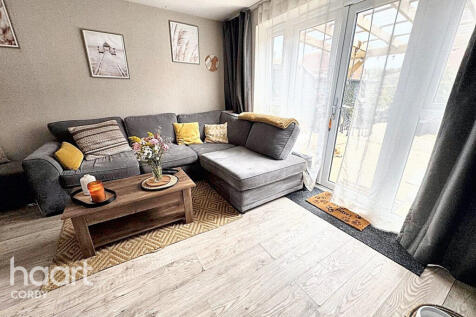 Belfry Drive, Priors Hall, Corby, NN17 2 bed semi