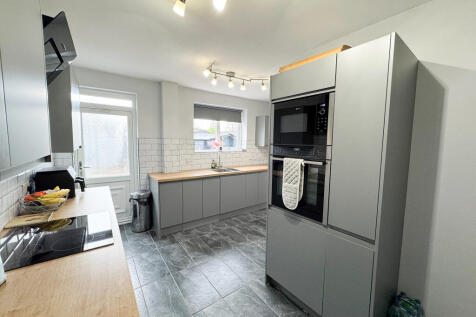 Cheriton Close, Hyde 3 bed terraced house for sale