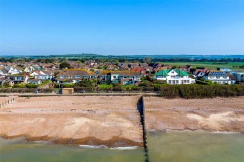 Elverlands Close, Ferring, Worthing... 3 bed flat for sale