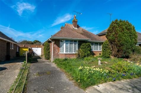 Sea Lane Gardens, Ferring, Worthing... 2 bed bungalow for sale