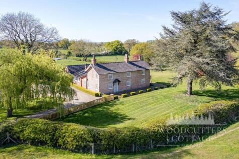 Wrexham Road, Pulford, CH4 5 bed detached house for sale