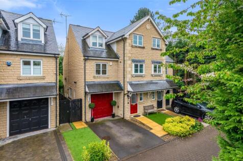 Keplestone Mews, Leeds LS17 4 bed semi
