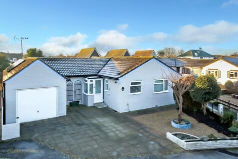 4 bedroom detached bungalow for sale